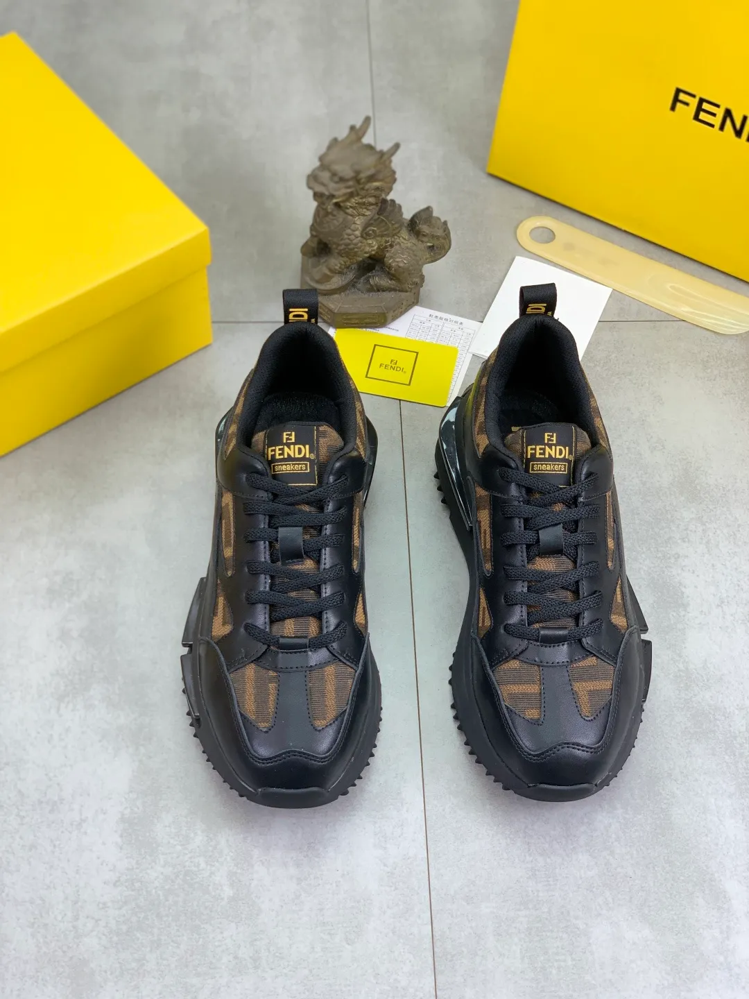 ​Men's shoes 💰P460 💰[New style] little monster 🆘 New FENDI (Fendi) new style 🕶️🕶️Simple routing effect, showing an elegant and cool driving shoe 🎬Using imported calfskin + first-layer pigskin lining🐂Excellent material🎬Detailed workmanship 🤗Comfortable foot feel➰➰. ​Pair it with any outfit to show your taste and temperament, low-key luxury ♻️Design ​simple and elegant ​noble and fashionable 🍃​Very loved and favored by trendy men 💓❤️size: 38-44 2️⃣colors available